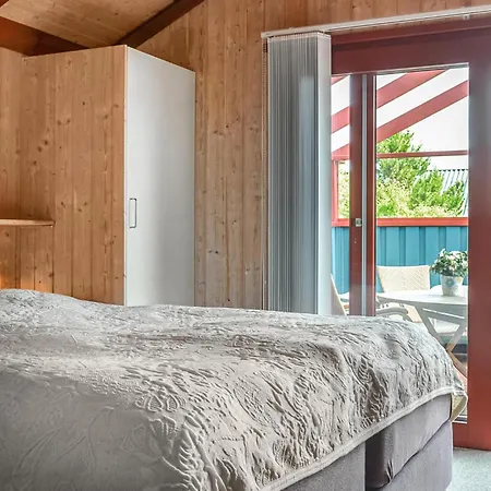Дом отдыха Stunning In Hvide Sande With Sauna